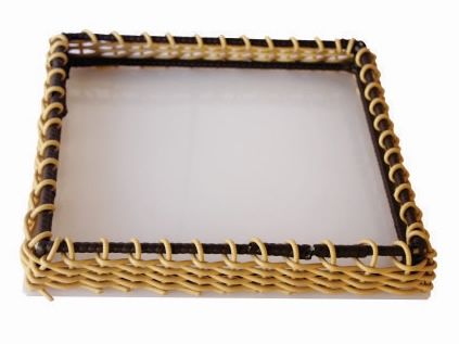 Expositor - Cor Marfim c/ Café